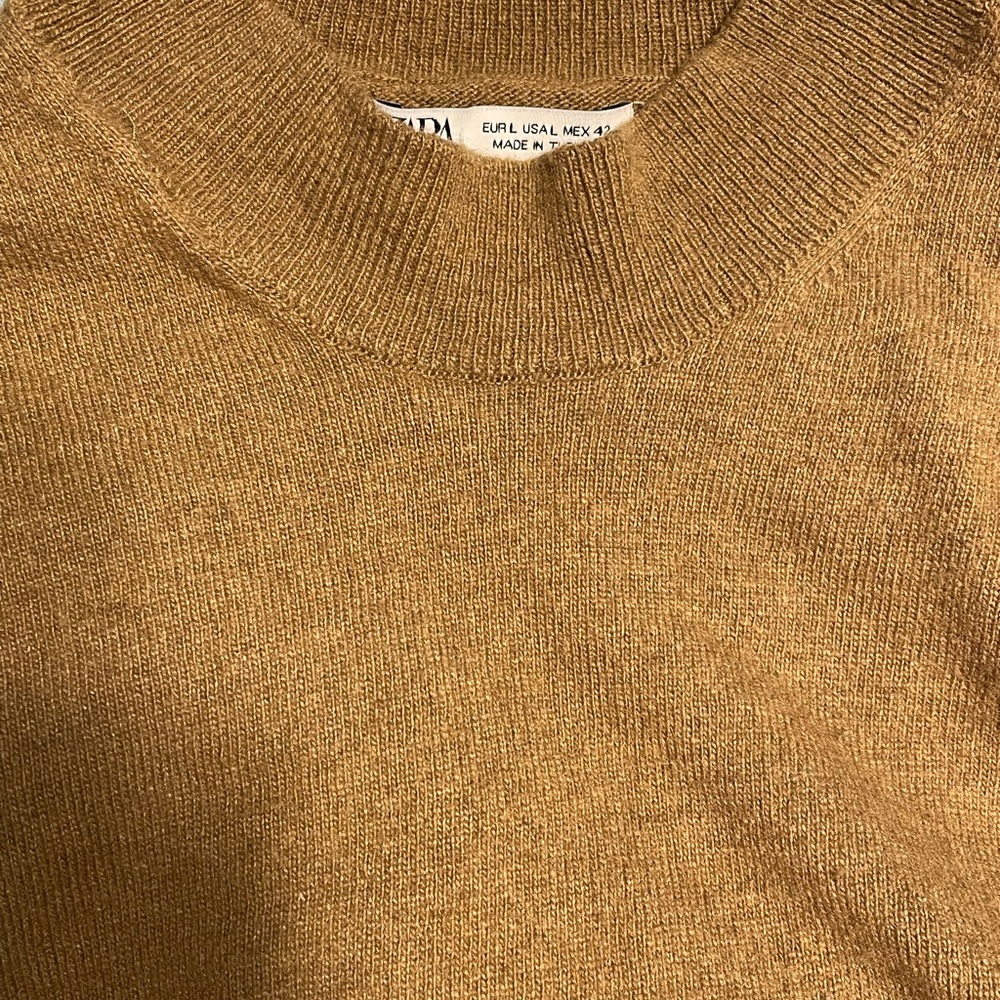 Zara Womens Crewneck Sweater